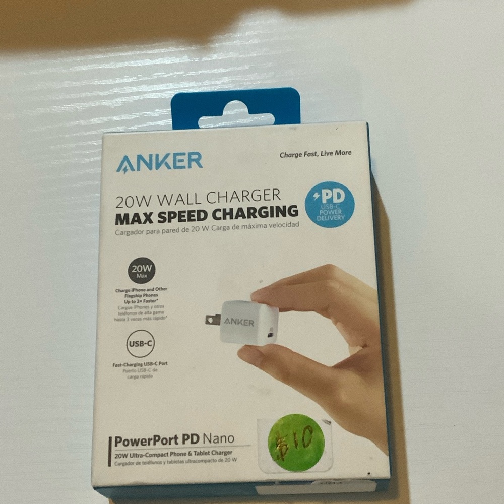 Anker fast charger  20W PowerPort PD Nano Charger